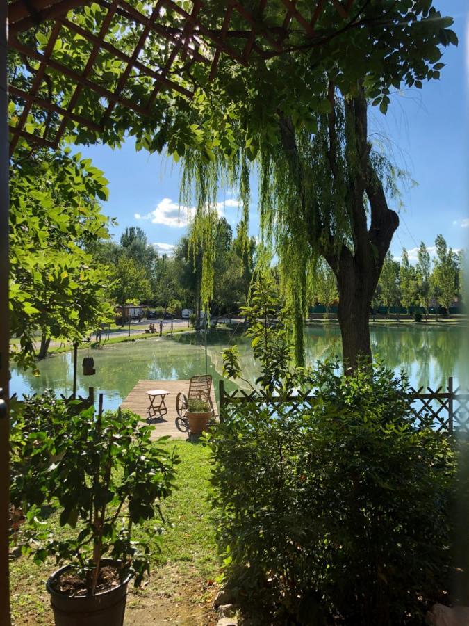 Chalet B&B Laghetti Martina Crevalcore Екстериор снимка