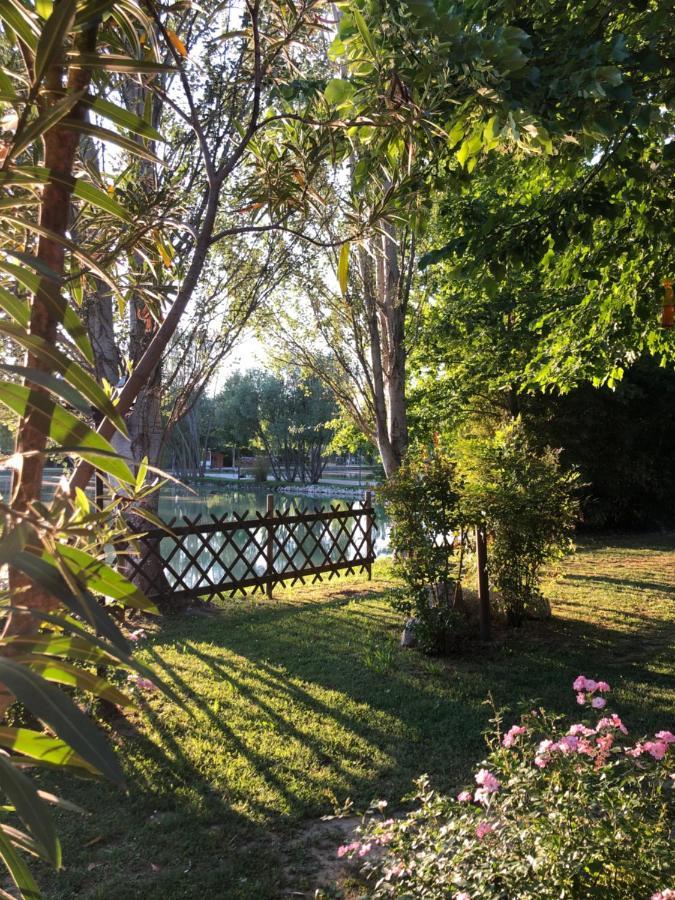 Chalet B&B Laghetti Martina Crevalcore Екстериор снимка