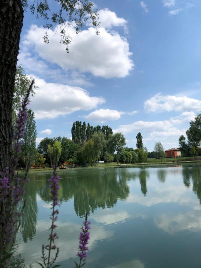 Chalet B&B Laghetti Martina Crevalcore Екстериор снимка